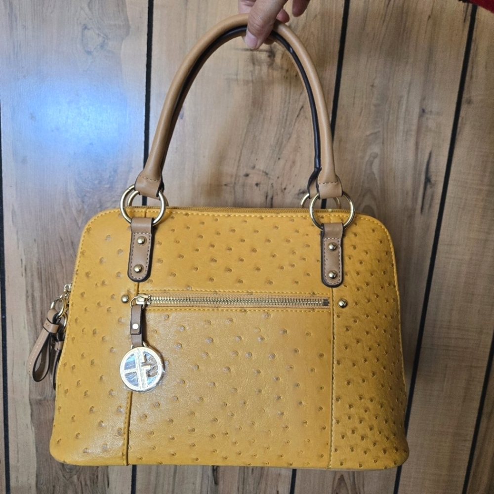 👜 Giani Bernini Ostrich-Embossed Dome Satchel – Spicy Mustard (NWT!) 👜
